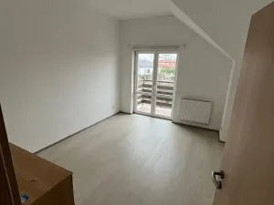 Prodej bytu 3+kk, Králův Dvůr, Na Vyhlídce, 84 m2