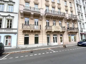 Prodej obchodního prostoru, Karlovy Vary, Mariánskolázeňská, 69 m2