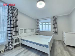 Pronájem bytu 2+kk, Praha - Strašnice, Vinohradská, 58 m2