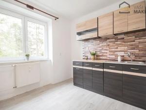 Pronájem bytu 1+1, Chvaletice, Obránců míru, 30 m2