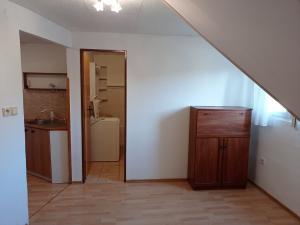 Pronájem bytu 3+kk, Kobylí, 42 m2