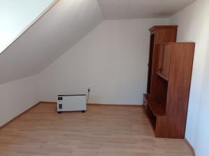 Pronájem bytu 3+kk, Kobylí, 42 m2