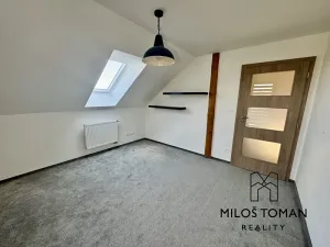 Prodej rodinného domu, Mochtín, 330 m2