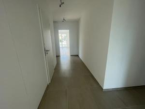 Pronájem bytu 3+kk, Praha - Horní Měcholupy, Milánská, 62 m2