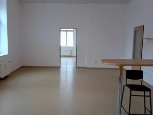 Pronájem bytu 2+kk, Karlovy Vary, Moravská, 84 m2