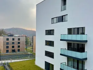 Pronájem bytu 2+kk, Praha - Smíchov, Podbělohorská, 57 m2