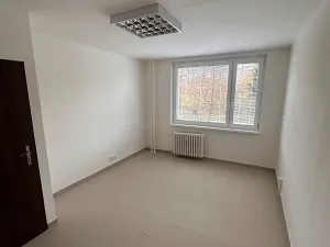 Pronájem obchodního prostoru, Praha - Háje, Kosmická, 84 m2