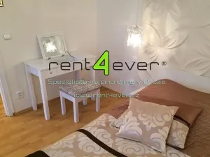 Pronájem bytu 2+kk, Praha - Vršovice, Novorossijská, 35 m2