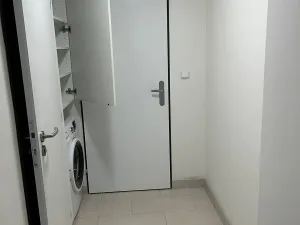 Pronájem bytu 1+kk, Praha - Hloubětín, Poděbradská, 32 m2