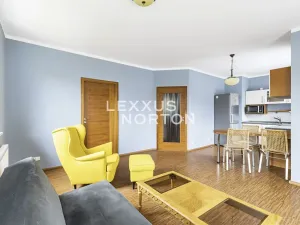 Pronájem bytu 2+kk, Praha - Řeporyje, Dělená, 58 m2