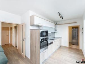 Prodej bytu 3+kk, Praha - Miškovice, Vrátenská, 94 m2