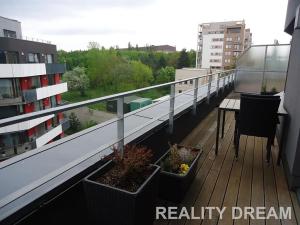 Pronájem bytu 2+kk, Praha - Hlubočepy, Devonská, 38 m2