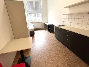 Pronájem bytu 1+kk, Praha - Smíchov, Křížová, 21 m2