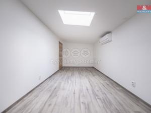 Pronájem bytu 4+kk, Sulice - Želivec, Rovná, 101 m2