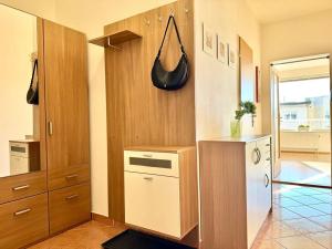 Pronájem bytu 1+kk, Brno, Bělohorská, 48 m2