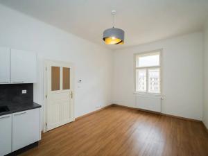 Pronájem bytu 2+kk, Praha - Nové Město, Lípová, 58 m2