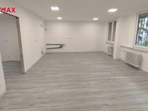 Prodej bytu 4+kk, Praha - Kobylisy, Pohnertova, 85 m2