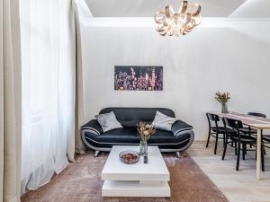 Pronájem bytu 2+kk, Praha - Holešovice, Šimáčkova, 48 m2