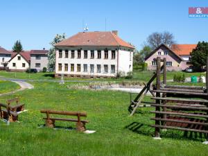Prodej rodinného domu, Obrataň - Vintířov, 440 m2