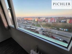 Prodej bytu 3+1, Praha - Prosek, Prosecká, 68 m2