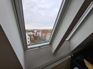 Pronájem bytu 3+kk, Praha - Žižkov, Pod Parukářkou, 84 m2