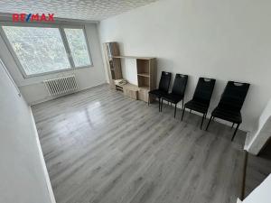 Pronájem bytu 2+kk, Pečky, V Horkách, 42 m2