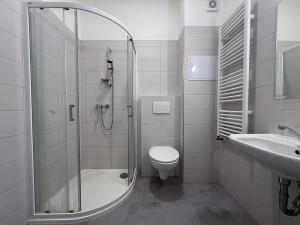 Pronájem bytu 1+kk, Milovice, Slepá, 24 m2