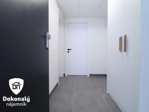 Pronájem bytu 2+kk, Praha - Záběhlice, Záběhlická, 67 m2