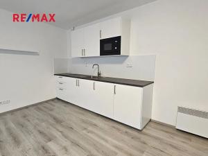 Pronájem bytu 1+kk, Kolín, Nad Zastávkou, 32 m2