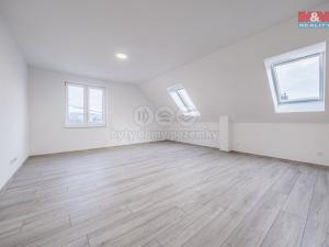 Pronájem bytu 3+kk, Sedlčany, Nademlýnská, 90 m2