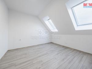 Pronájem bytu 3+kk, Sedlčany, Nademlýnská, 90 m2