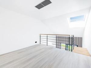 Prodej bytu 2+kk, Praha - Hlubočepy, Na Zlíchově, 44 m2