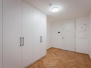 Pronájem bytu 3+kk, Praha - Nové Město, Růžová, 92 m2