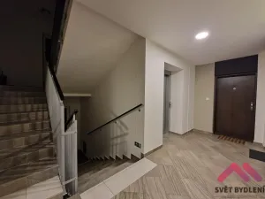 Pronájem bytu 1+kk, Praha - Vršovice, Petrohradská, 31 m2