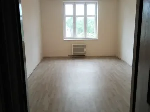 Pronájem bytu 2+kk, Praha - Strašnice, Saratovská, 48 m2