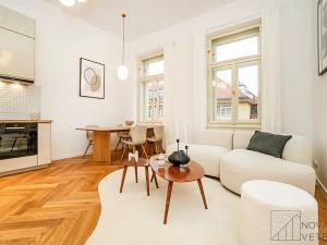 Prodej bytu 2+kk, Praha - Malá Strana, Újezd, 71 m2