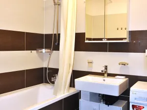 Pronájem bytu 2+kk, Praha - Malešice, Počernická, 52 m2