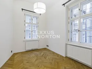 Pronájem bytu 2+kk, Praha - Nové Město, Na Poříčí, 60 m2