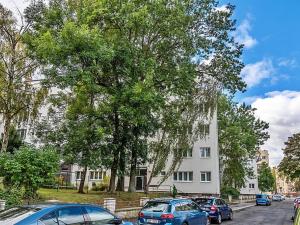 Pronájem bytu 2+kk, Praha - Břevnov, Svojsíkova, 39 m2