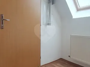 Pronájem bytu 2+kk, Praha - Podolí, Podolská, 72 m2