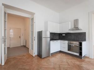 Pronájem bytu 2+kk, Praha - Nové Město, Lípová, 44 m2