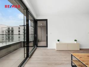 Pronájem bytu 2+kk, Praha - Žižkov, Tetauerova, 44632 m2