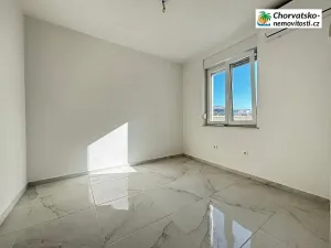 Prodej bytu 3+kk, Novalja, Chorvatsko, 76 m2