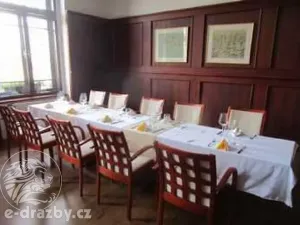 Dražba restaurace, Praha - Holešovice, Jankovcova, 1445 m2