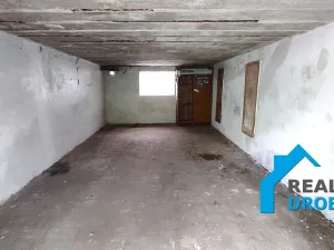 Pronájem garáže, Hostomice, 30 m2