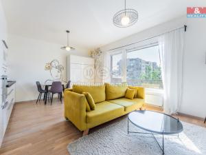 Pronájem bytu 1+1, Praha - Hloubětín, Laponská, 38 m2