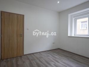 Pronájem bytu 2+kk, Louny, Jablonského, 41 m2