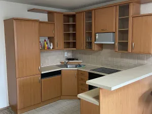 Pronájem bytu 2+kk, Praha - Lysolaje, Sídlištní, 68 m2