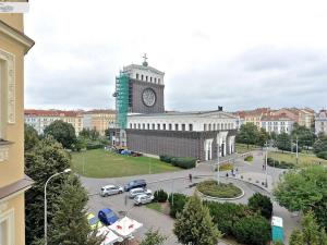 Pronájem bytu 1+kk, Praha - Vinohrady, náměstí Jiřího z Poděbrad, 39 m2