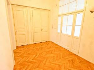 Pronájem bytu 3+1, Praha - Vinohrady, Balbínova, 95 m2